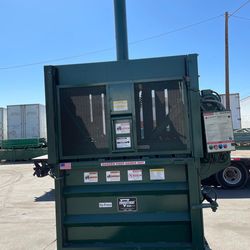MARATHON VERTICAL BALER V-6030HD