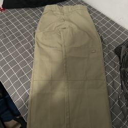 Loose Fit Dickies