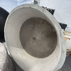 6 Foot Diameter fiberglass Tubs