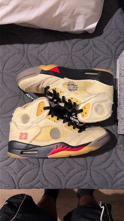 Off white sail size 7.5men