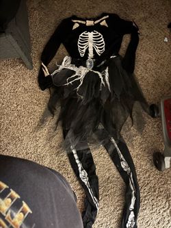 Skeleton costume
