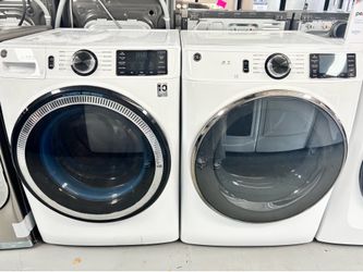 GE washer and dryer set front loader