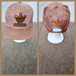 ADIDAS SNAPBACK HAT. 