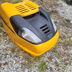 ((i1046 Cubcadet Hood)) mower