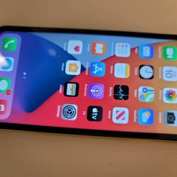 Unlocked IPhone 11 64gb