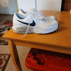 Size 11 Nike Airmax