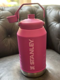 Stanley 96oz  jug w chug lid