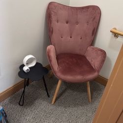 pink chair 