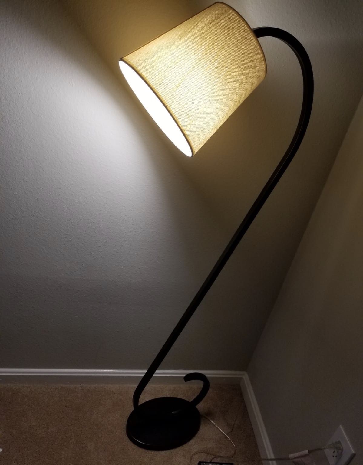 Floor lamp