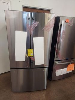 GE 33" French Door Refrigerator