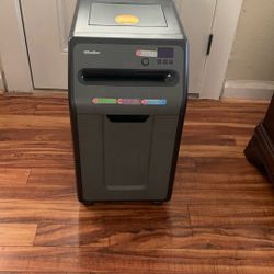 OfficeMax SHREDDER/desfibradora