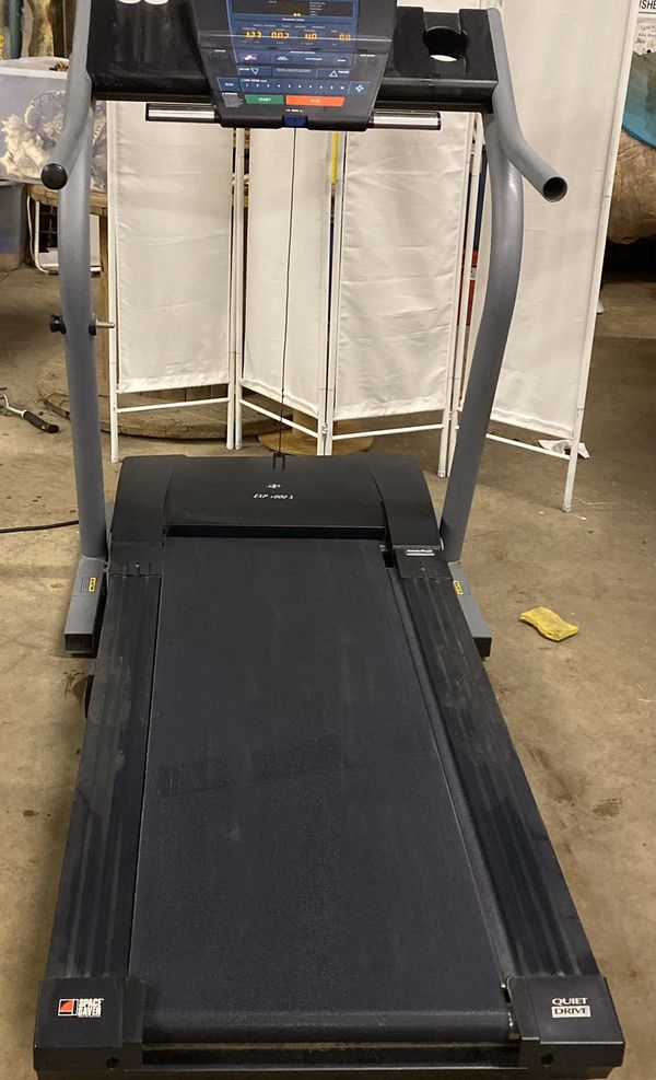 Nordic Track EXP 1000 SpaceSaver Treadmill for Sale in Shawnee, OK