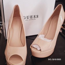 Heels/Pumps