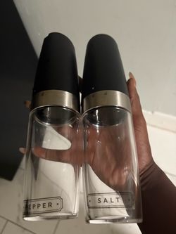Electric Salt and Pepper Grinder Set