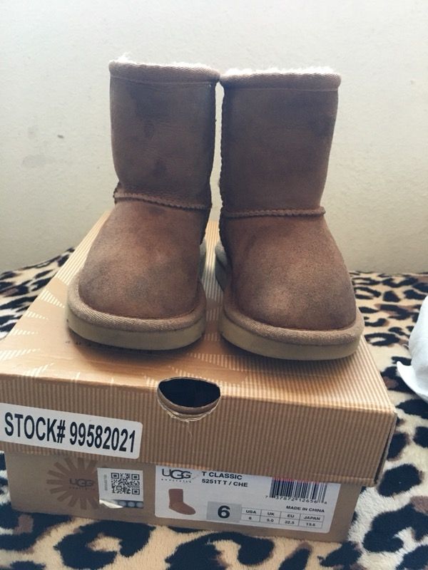 Uggs boot toddler