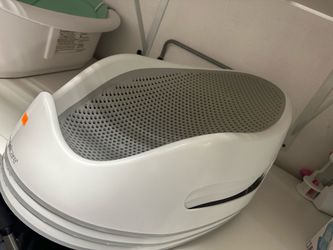 Baby Bather/ Bathtub