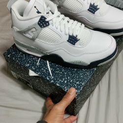 Nike Air Jordan 4 Midnight Navy Size 9.5 Mens 11 Women's 