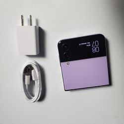 Samsung Z Flip 4 5G - UNLOCKED - Like New