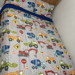 Full Size Comforter + Sheet Set