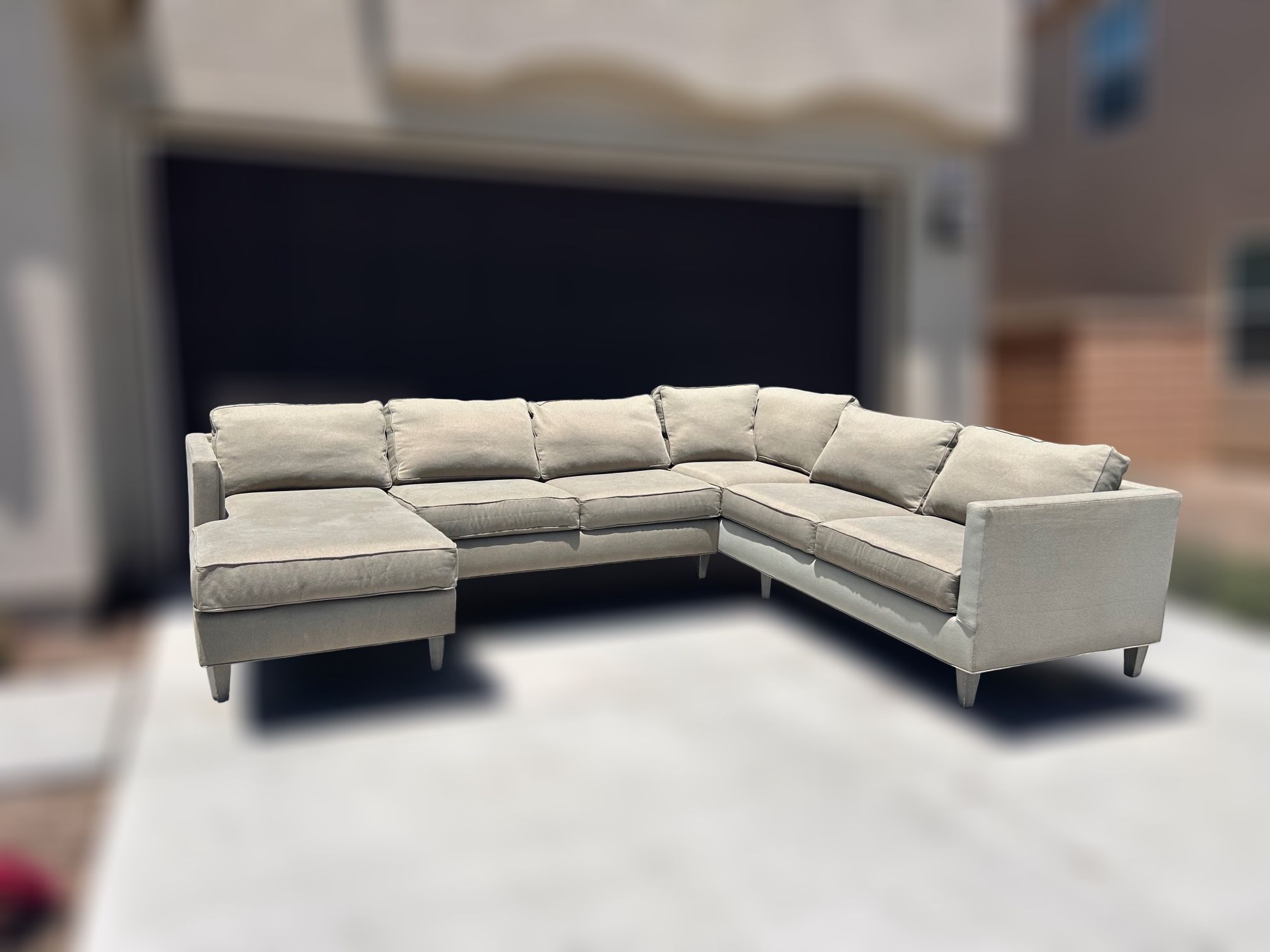 U SHAPED SECTIONAL COUCH!!! 🚚 FREE DELIVERY!!! 🚚