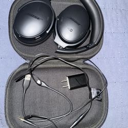 Bose Quiet comfort Noise Canceling Headphones 