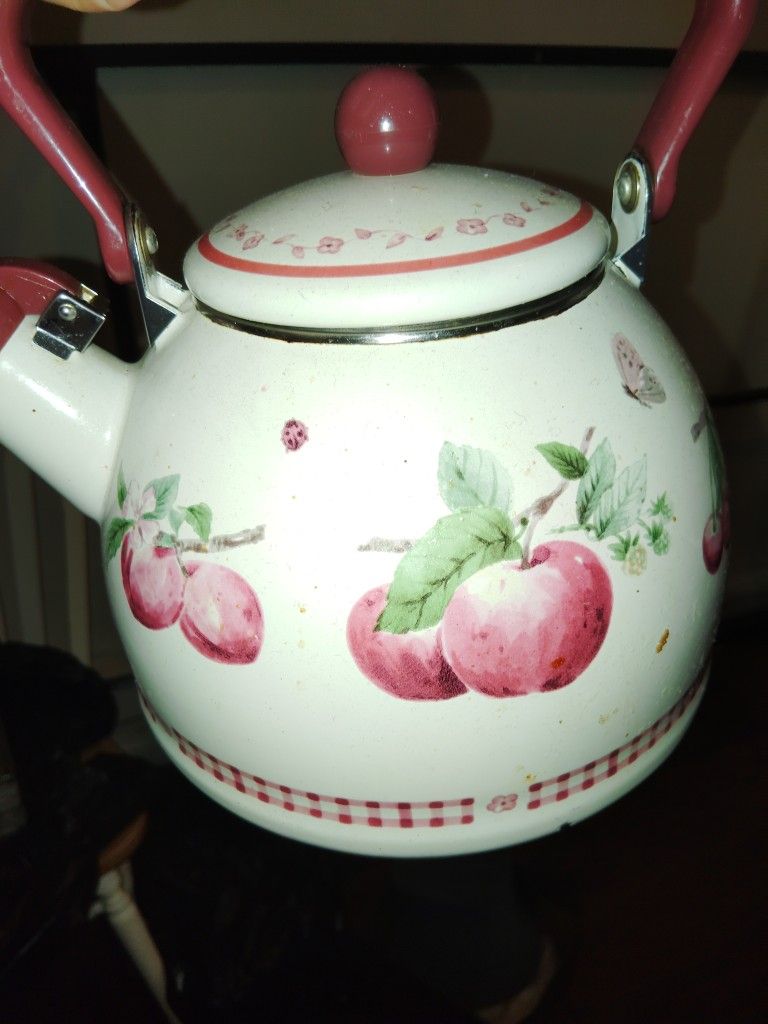 Apple Tea Kettle