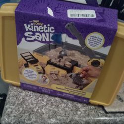 New Kenetic Sand Construction Set
