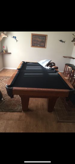 Used Pool Table!! Price Includes delivery & Install