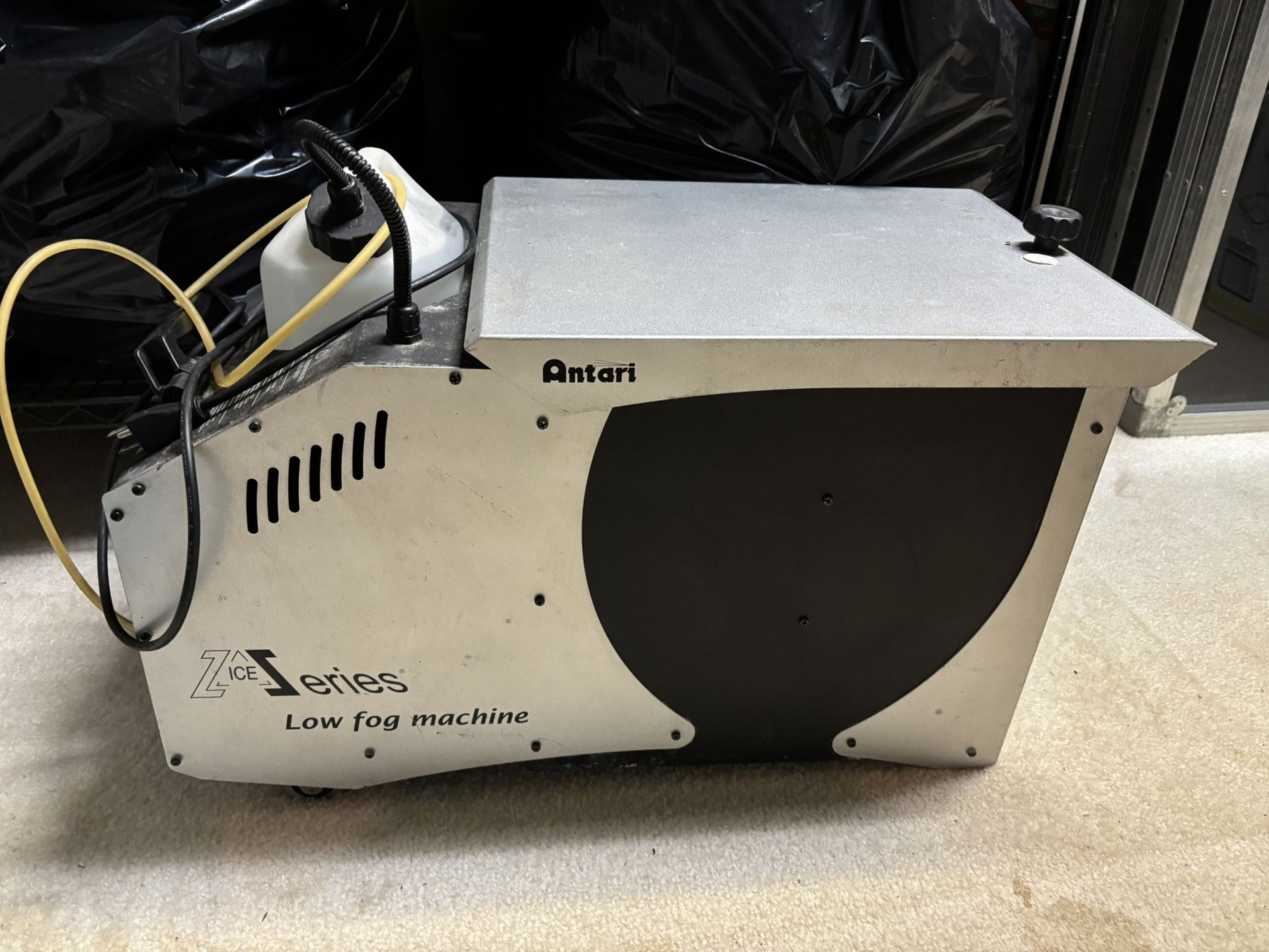 Antari Professional Low Lying Fog Machine