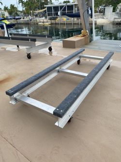 Dolly for Jetski or small sized boat