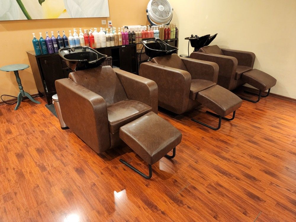 1 Plash Belvedere Shampoo Chairs And Shampoo Bowl $450
