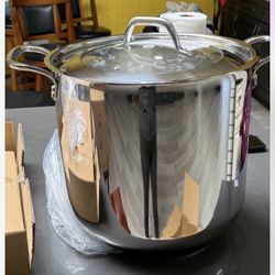 Una Olla Tamalera De 25/4