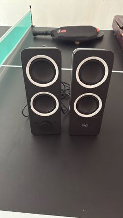 Logi Monitor Speakers