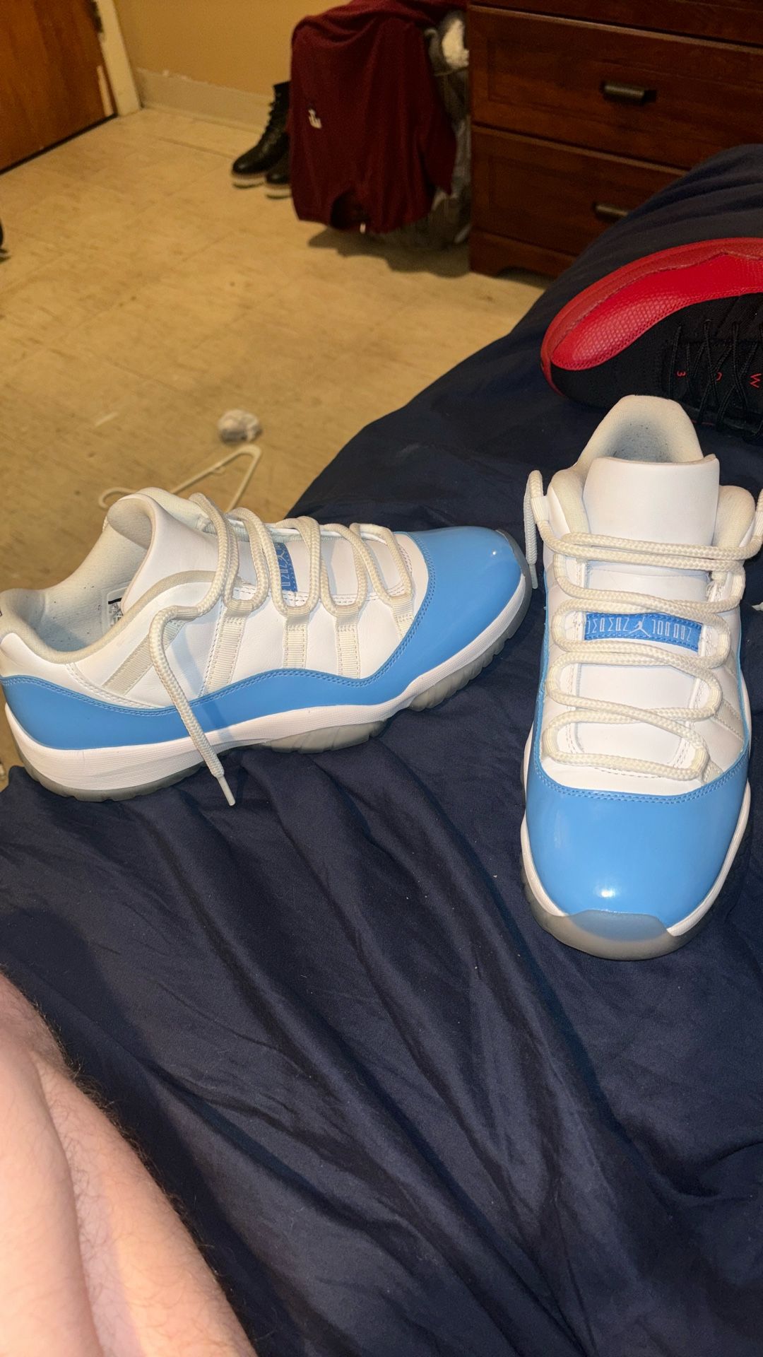 Jordan 11 Low UNC 2017