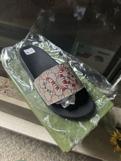 Men’s Slides