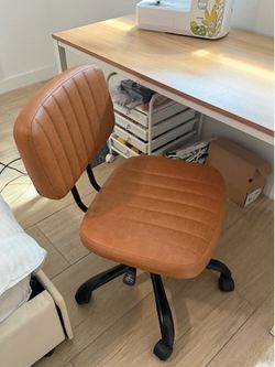Modern Brown Office Chair – Adjustable Rolling Desk Chair