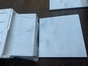White 12X12 Marble Tile 79Pc   8 boxes new