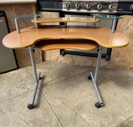 Free Desk