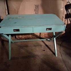 Vintage bathroom or hallway table.What and two doors minor damage on top Not.
New used