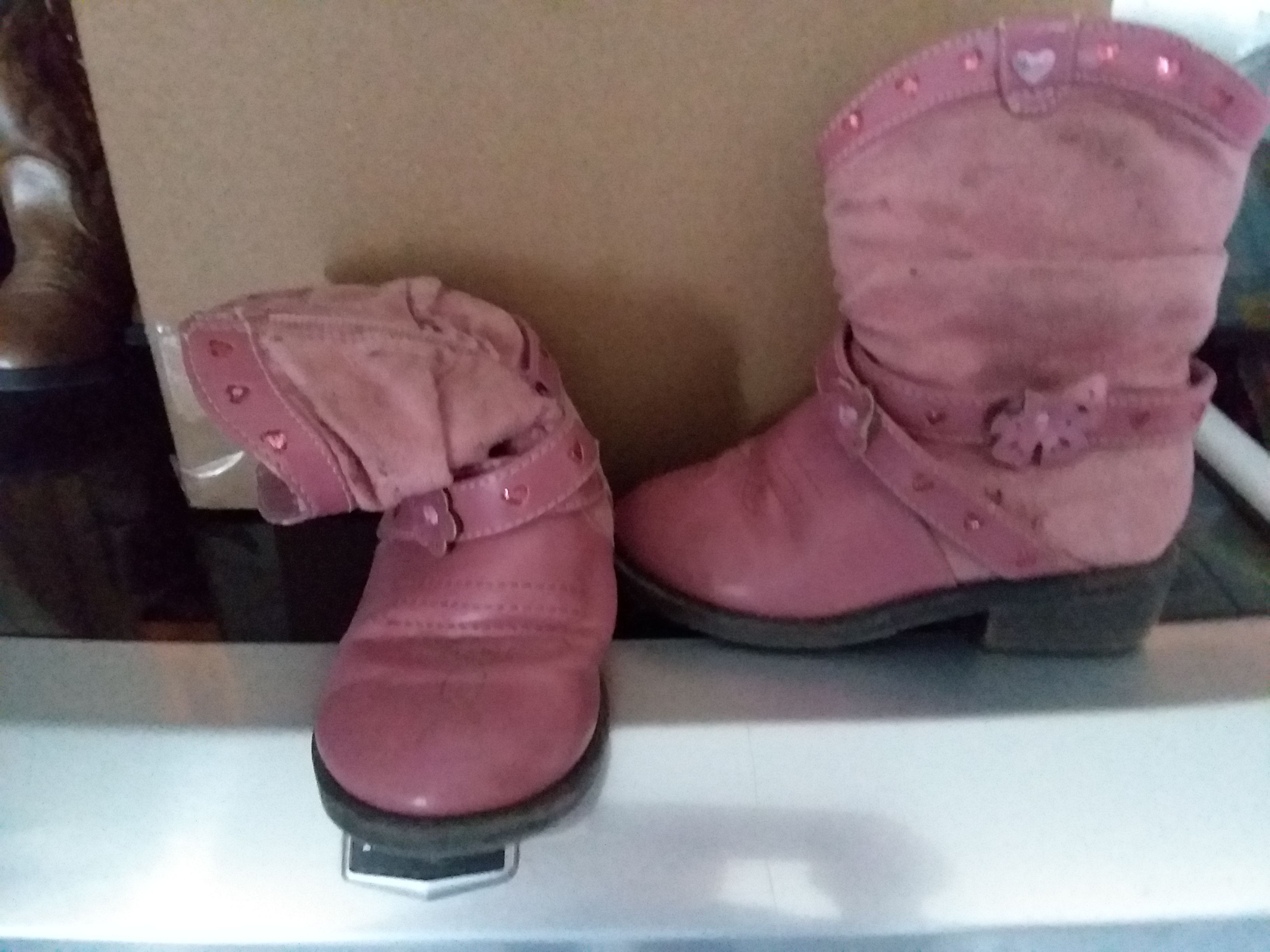 Girls pink cowboy boots