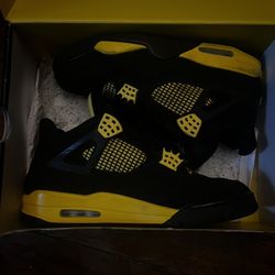 Jordan 4 Yellow Thunder 10.5