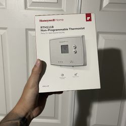 Honeywell Home RTH111B