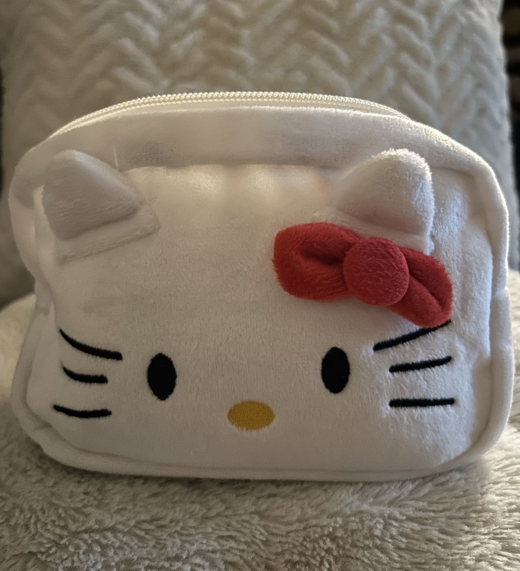 Hello Kitty makeup Bag 