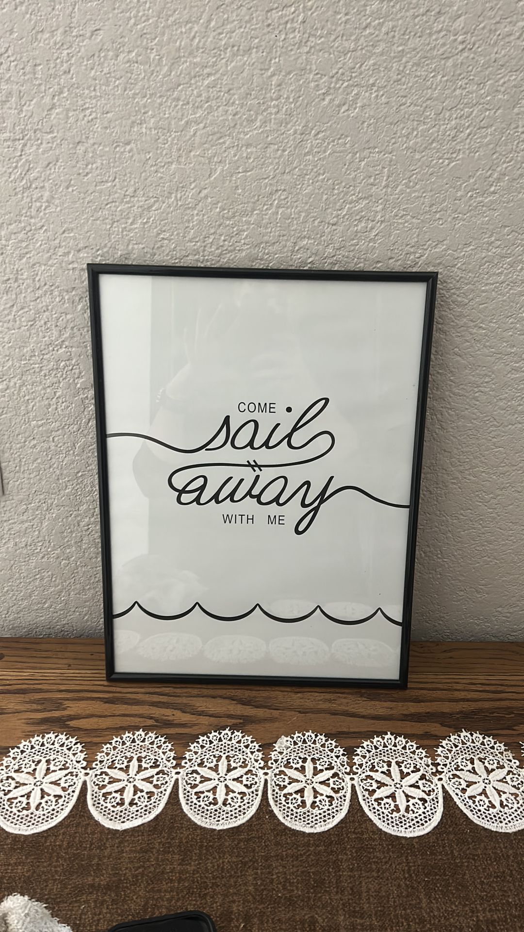 Sail away wall decor