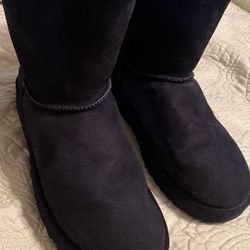 Ugg Size 9 