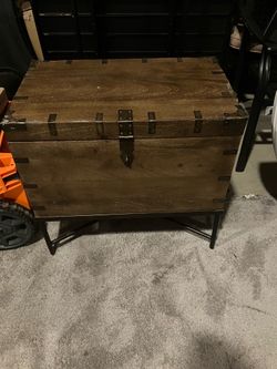 Pottery Barn Timor Wooden Accent Trunk(See & Click On Pictures)