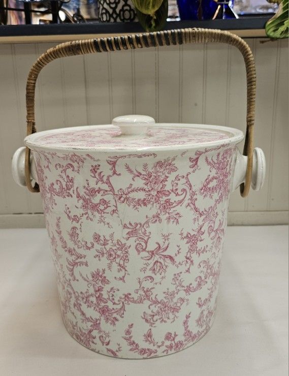 Vintage Bridgwood & Sons Porcelain Chamber Pot - Shelton 