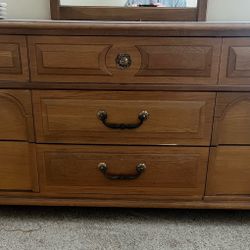 Bedroom Dresser, Must Be Picked Up In Clementon!!