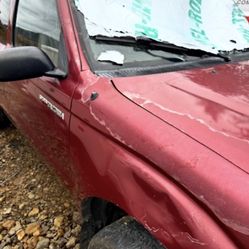 Windshields/ Auto Glass