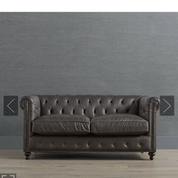 Logan Chesterfield 72" Small Sofa